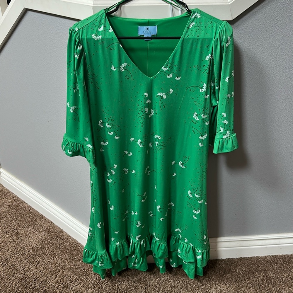 Beautiful green dress size medium by CeCe